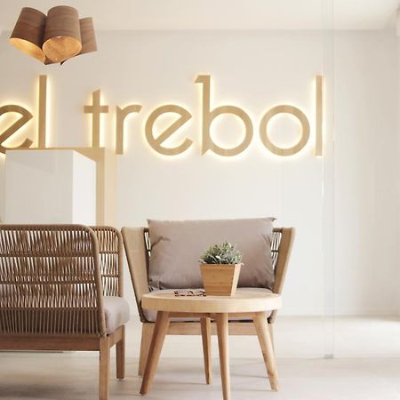 קרבונראס El Trebol Bar & Hotel Only Adults מראה חיצוני תמונה