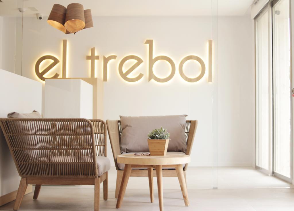 קרבונראס El Trebol Bar & Hotel Only Adults מראה חיצוני תמונה